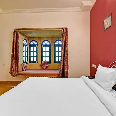 Capital O 84805 Golden Rock 3*