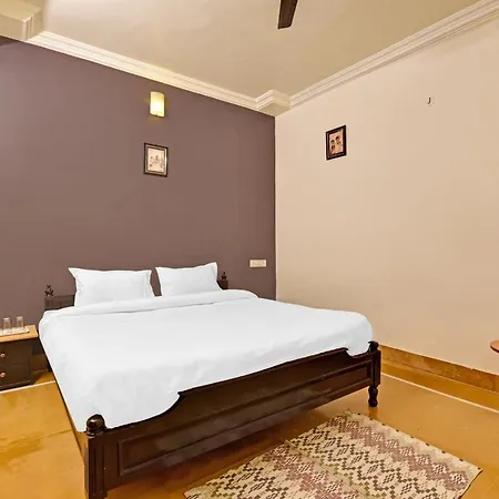 Capital O 84805 Golden Rock Hotel