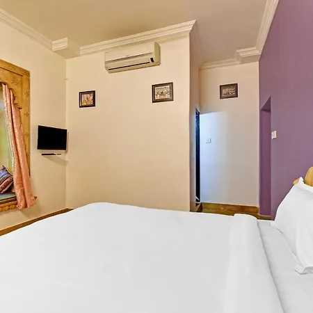 Capital O 84805 Golden Rock 3*