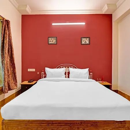 Hotel Capital O 84805 Golden Rock Kjøllefjord